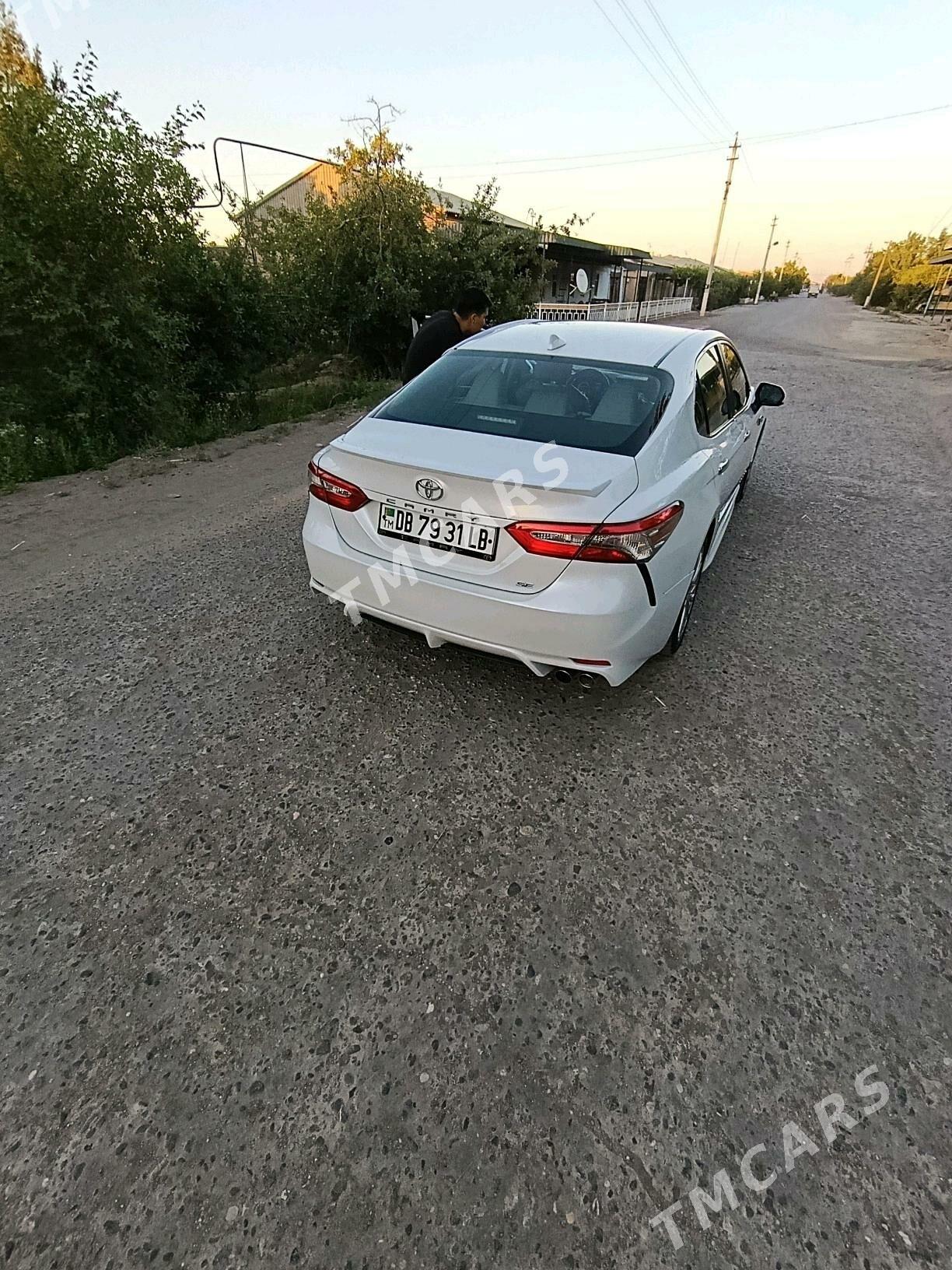 Toyota Camry 2019 - 320 000 TMT - Dänew - img 7