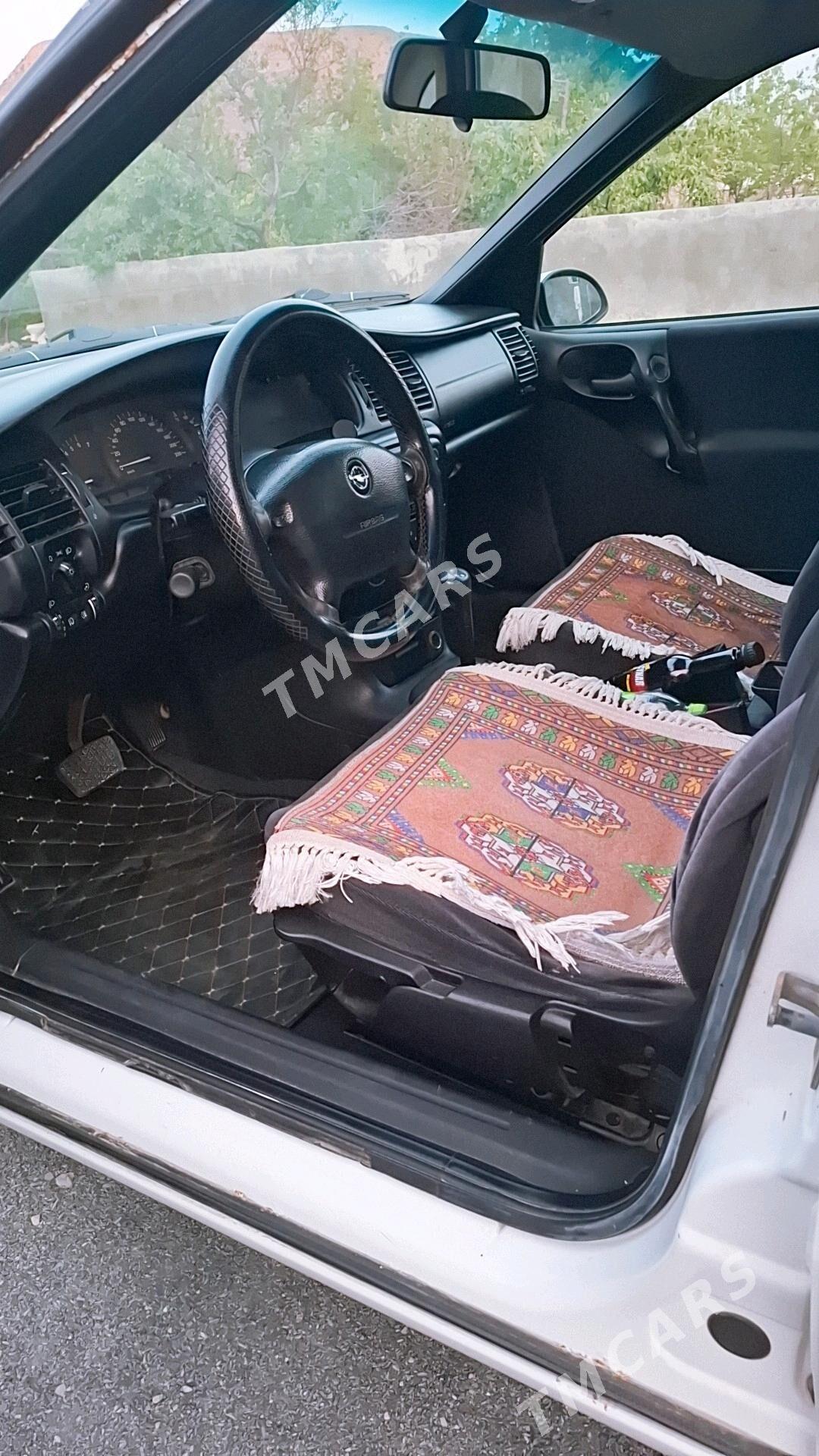 Opel Vectra 1998 - 60 000 TMT - Bäherden - img 3