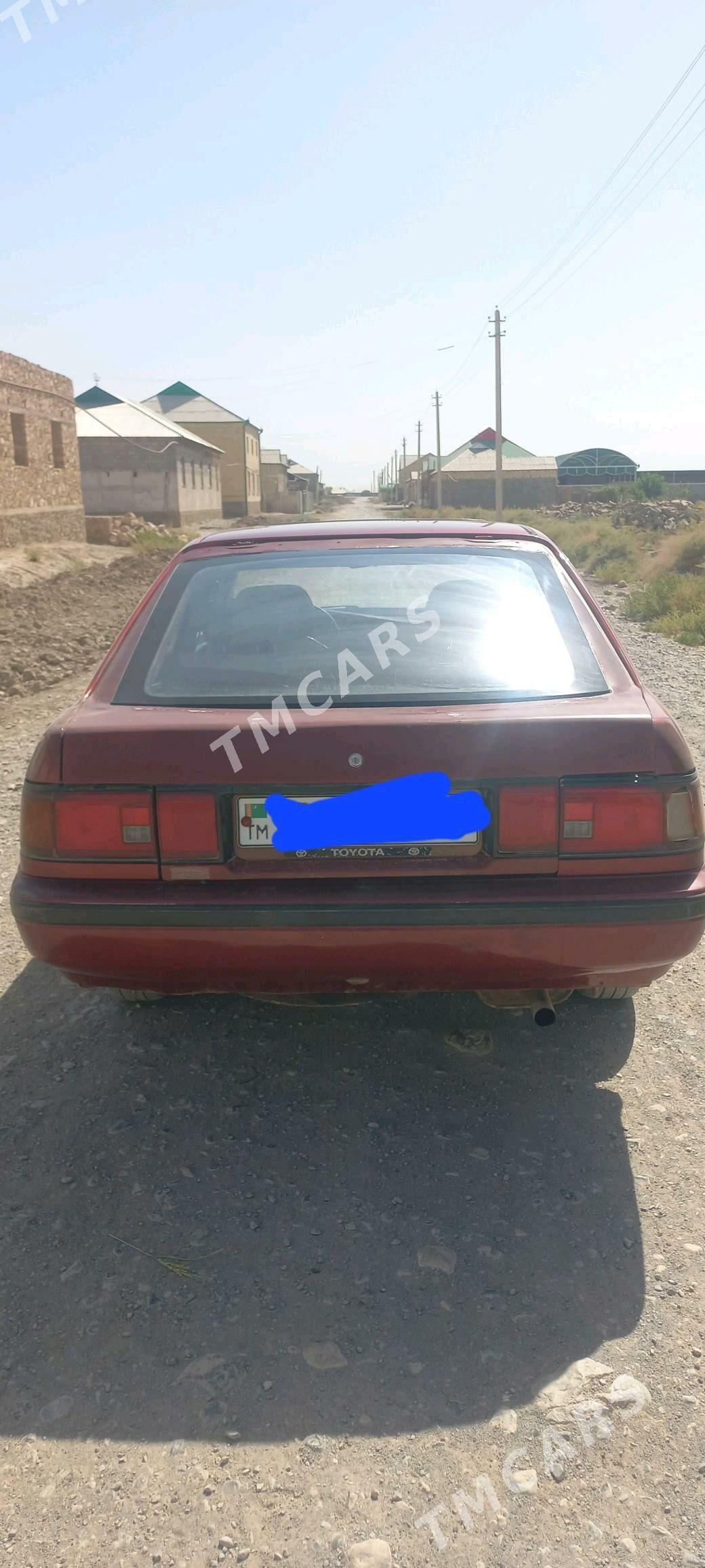 Toyota Carina 1990 - 35 000 TMT - Köýtendag - img 6