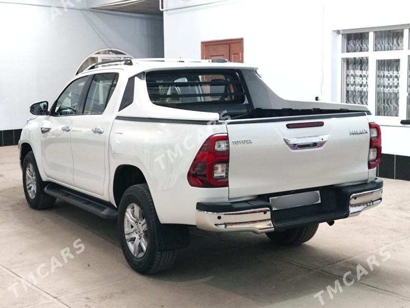 Toyota Hilux 2022 - 580 000 TMT - Türkmenabat - img 4