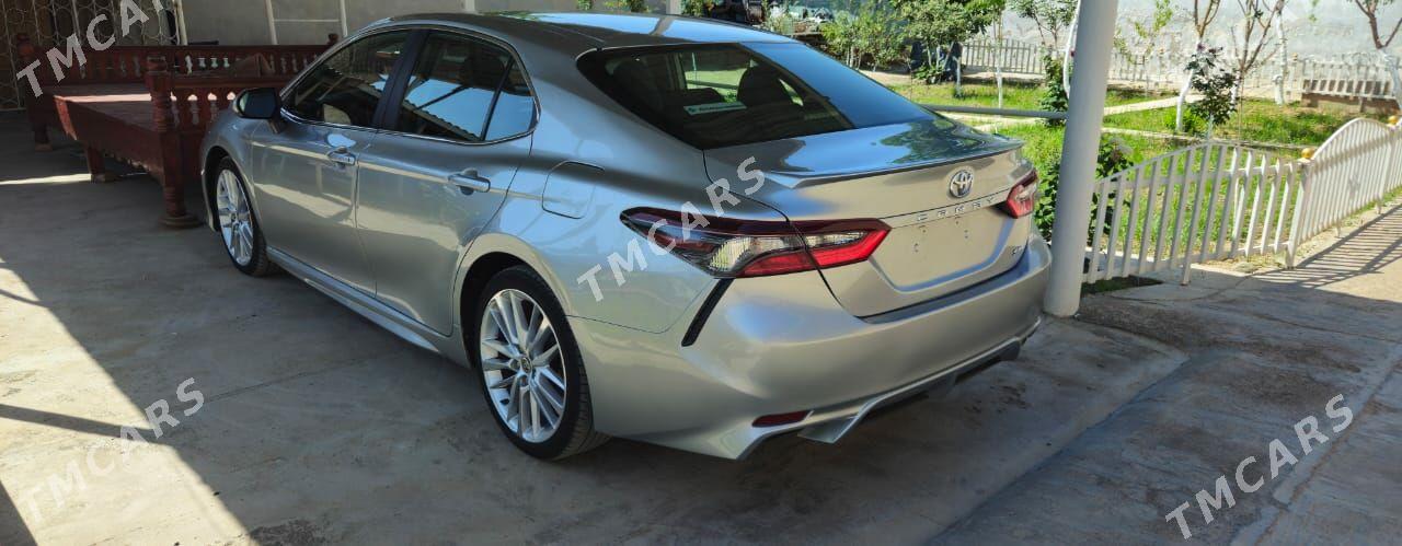 Toyota Camry 2022 - 300 000 TMT - Baýramaly - img 3
