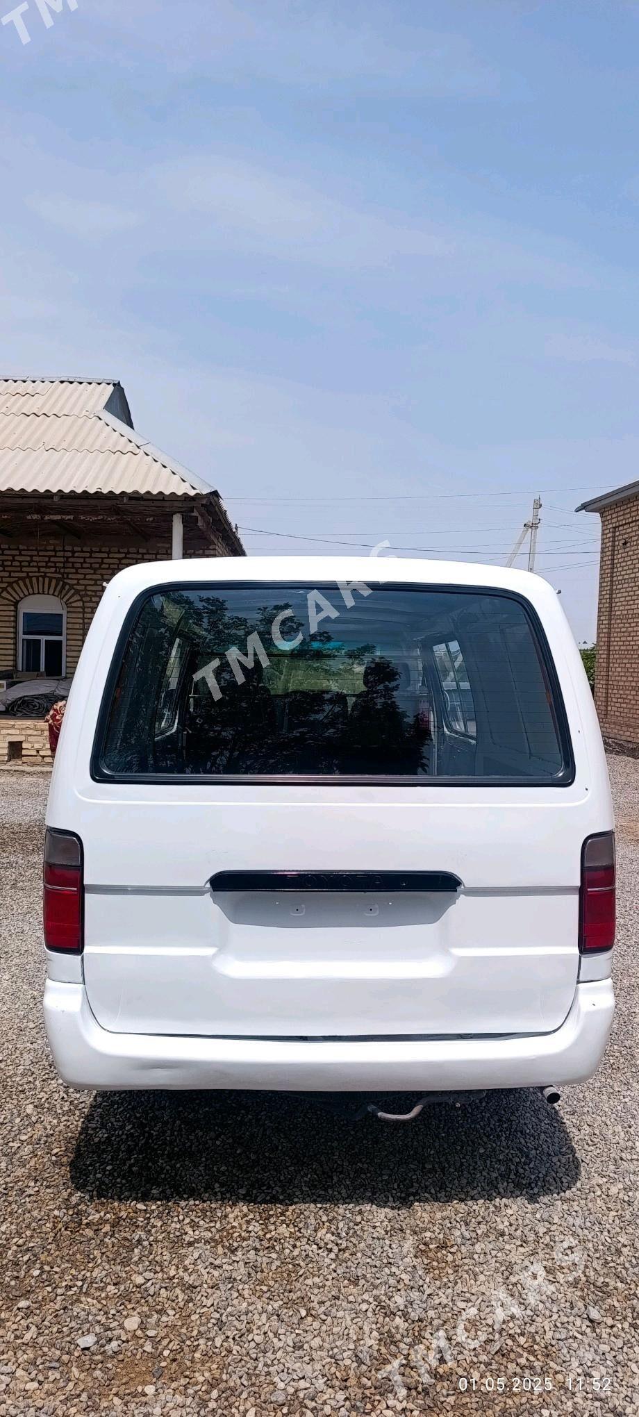 Toyota Hiace 1995 - 110 000 TMT - Mary - img 3