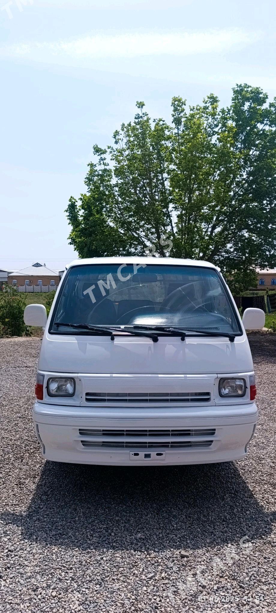 Toyota Hiace 1995 - 110 000 TMT - Mary - img 4