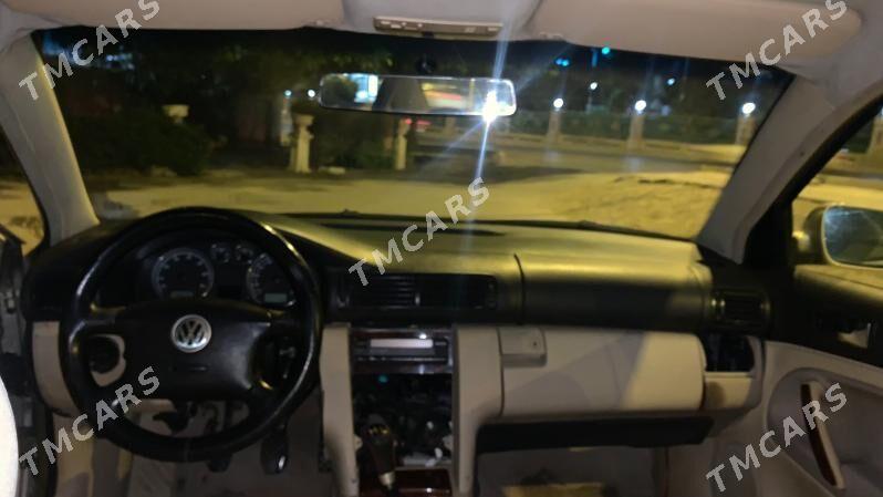 Volkswagen Passat 2002 - 70 000 TMT - 30 мкр - img 3