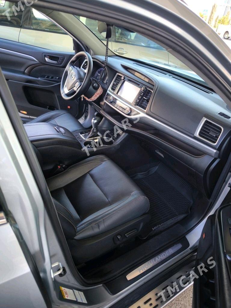 Toyota Highlander 2018 - 460 000 TMT - Дашогуз - img 9