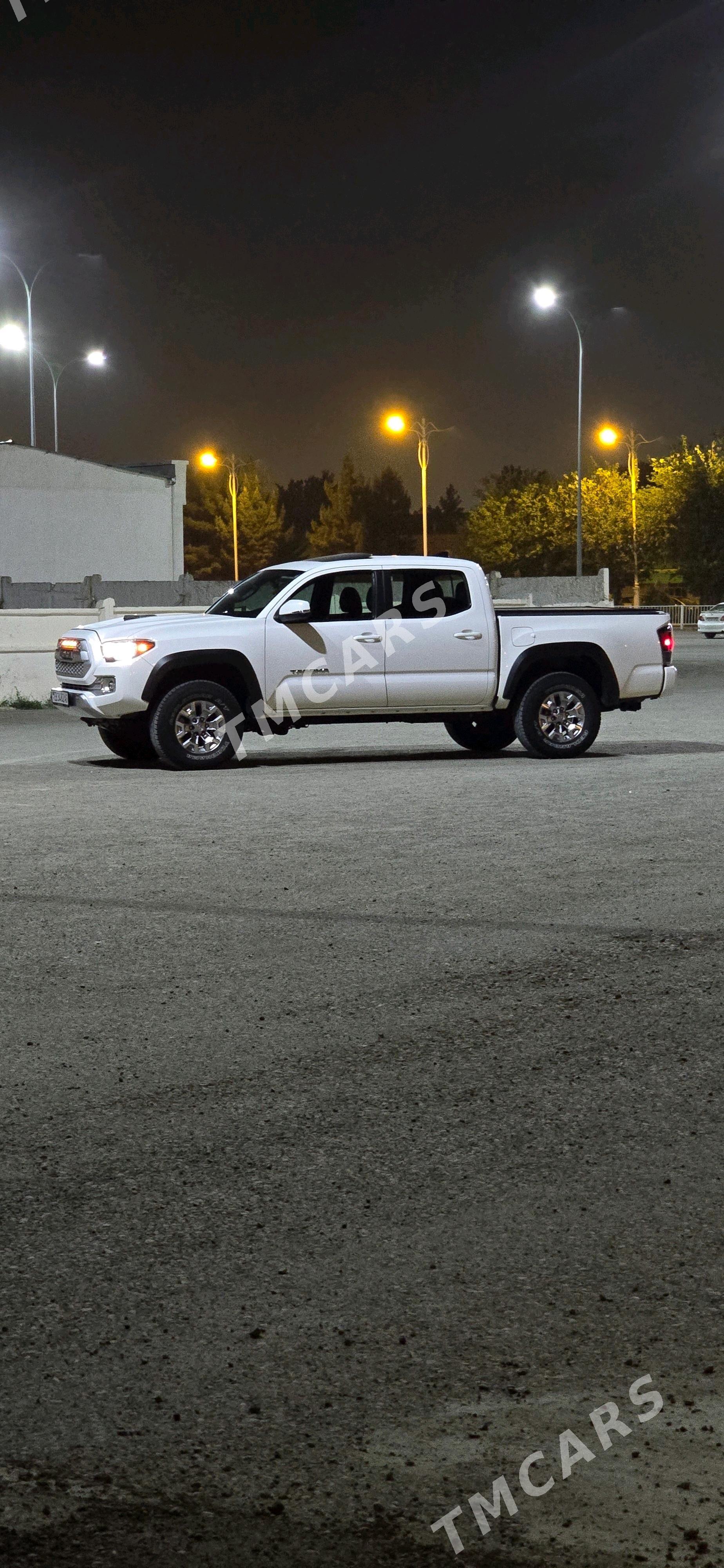 Toyota Tacoma 2019 - 460 000 TMT - Aşgabat - img 4