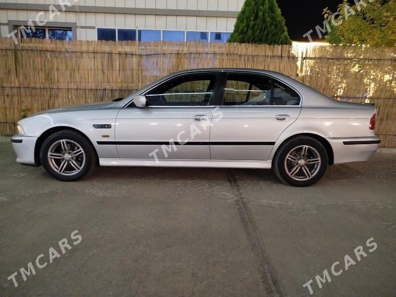 BMW E39 1999 - 100 000 TMT - Дашогуз - img 2