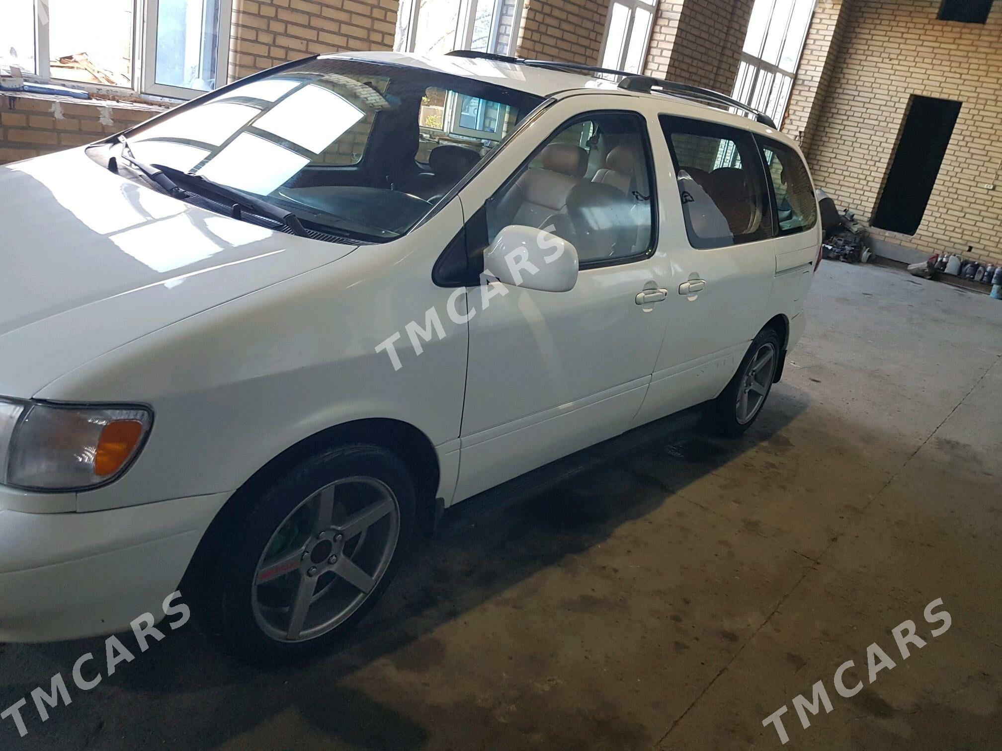 Toyota Sienna 2001 - 170 000 TMT - Çärjew - img 6