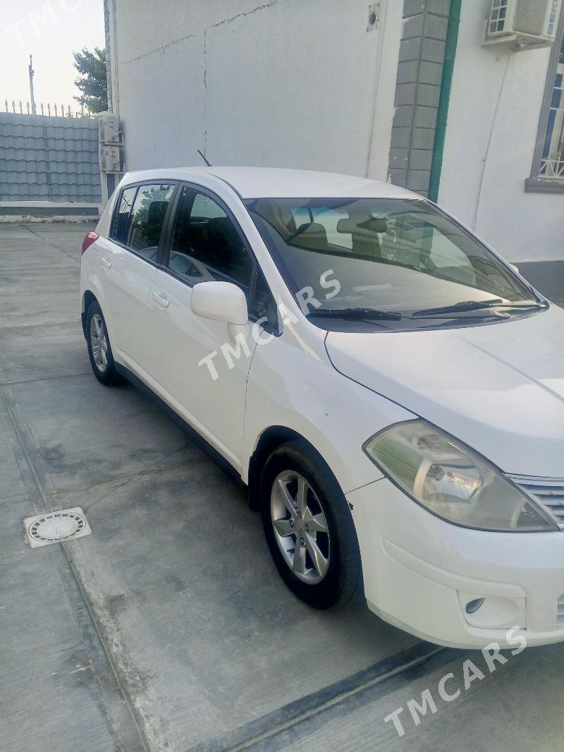 Nissan Versa 2011 - 130 000 TMT - Бедев - img 2