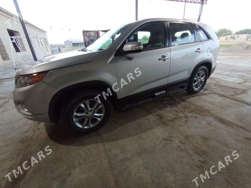 Kia Sorento 2011 - 175 000 TMT - Мары - img 5
