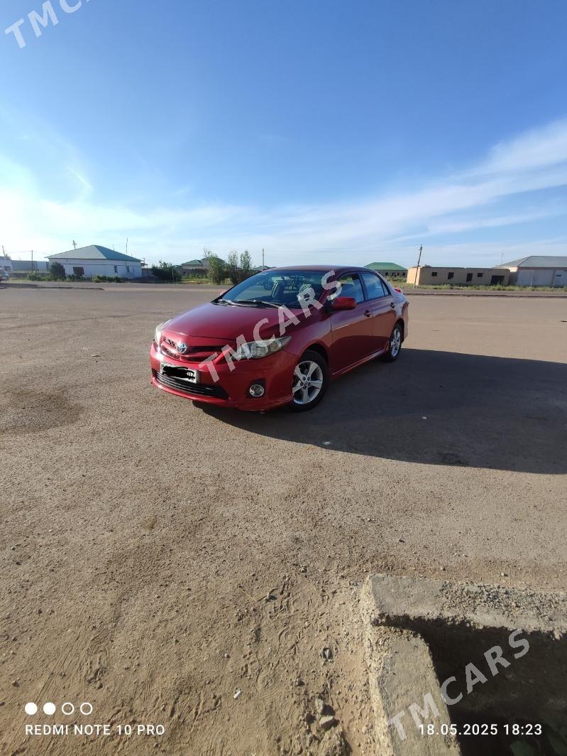 Toyota Corolla 2013 - 175 000 TMT - Дашогуз - img 3