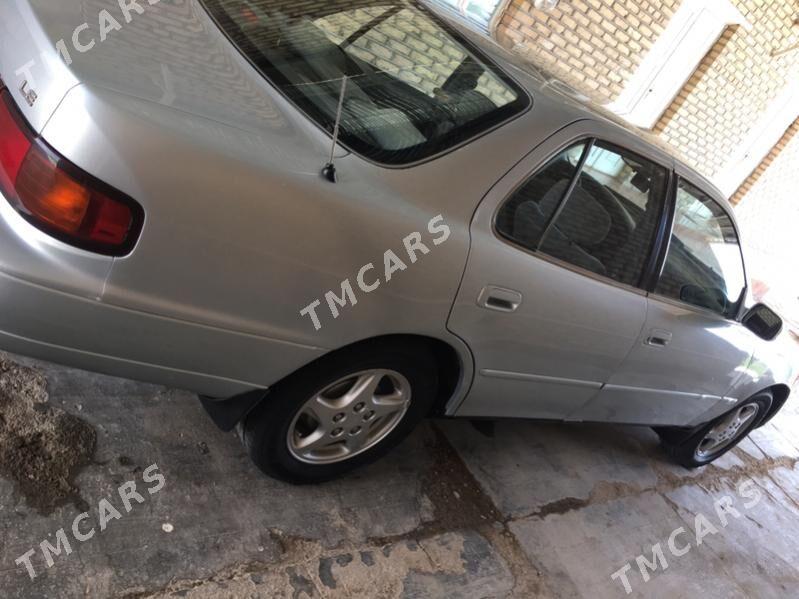 Toyota Camry 1995 - 93 000 TMT - Mary - img 4