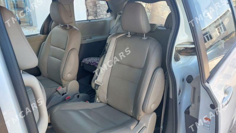 Toyota Sienna 2020 - 445 000 TMT - Койтендаг - img 2