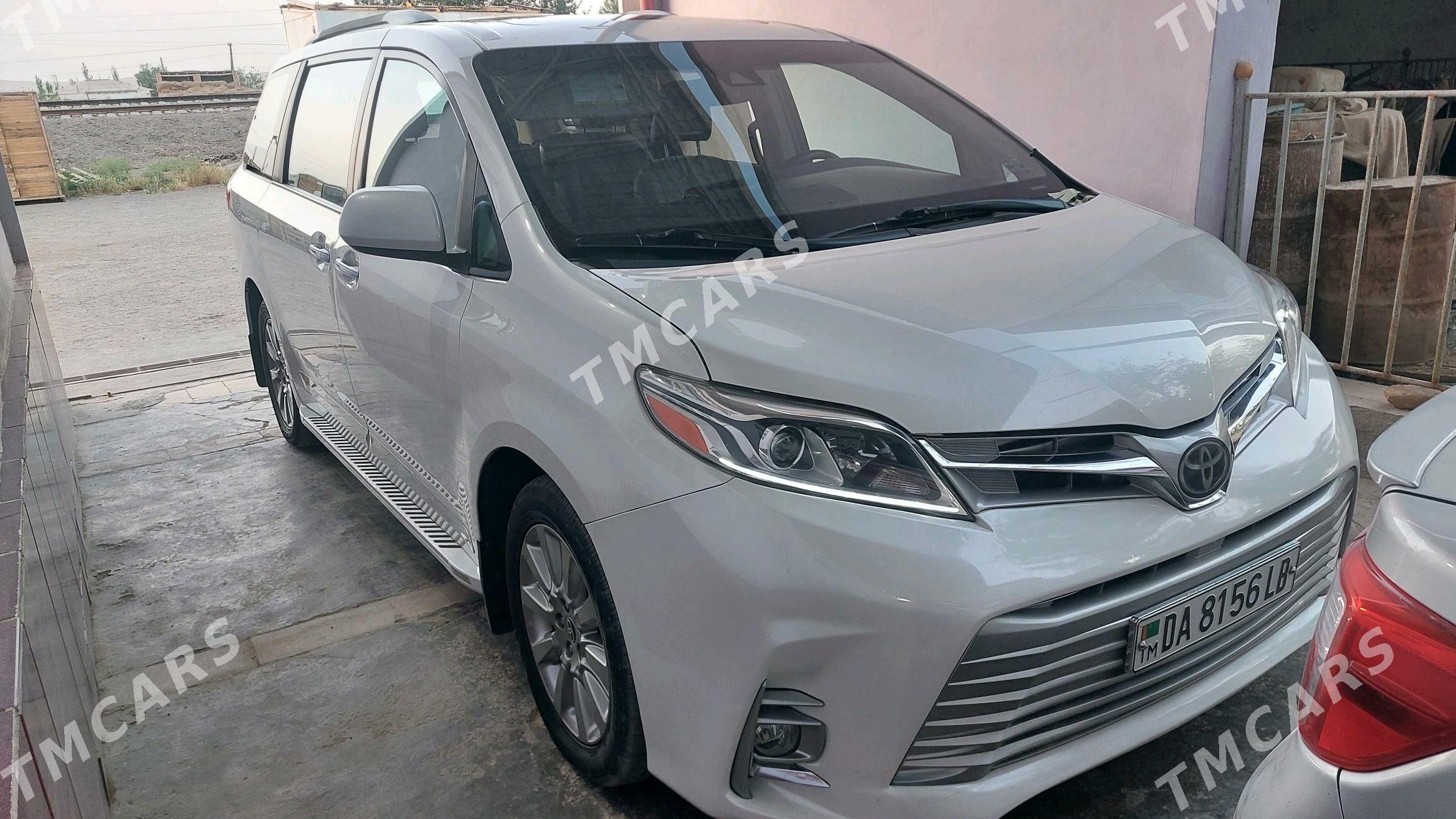 Toyota Sienna 2020 - 445 000 TMT - Койтендаг - img 5