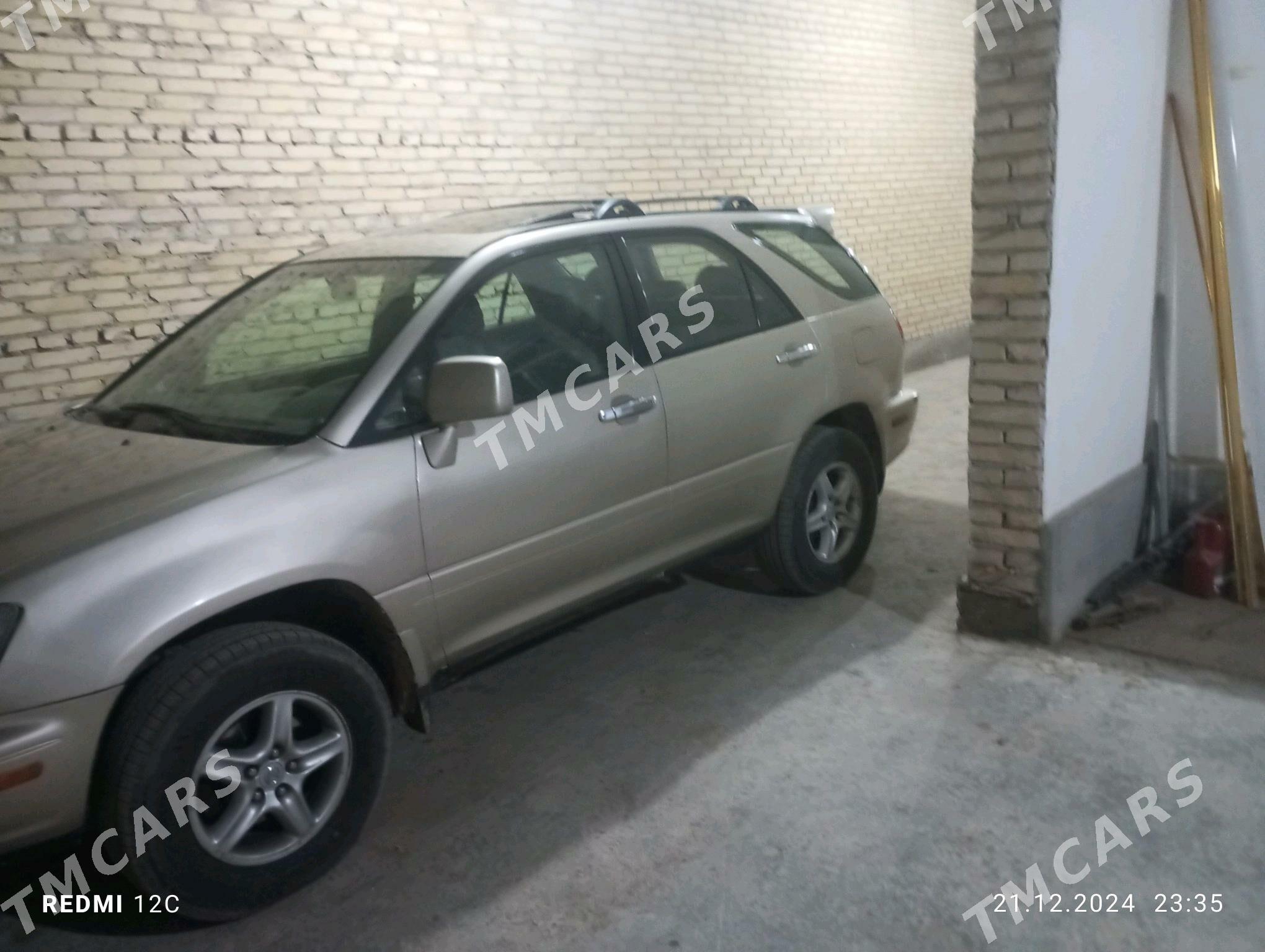 Lexus RX 300 2000 - 140 000 TMT - Дянев - img 4