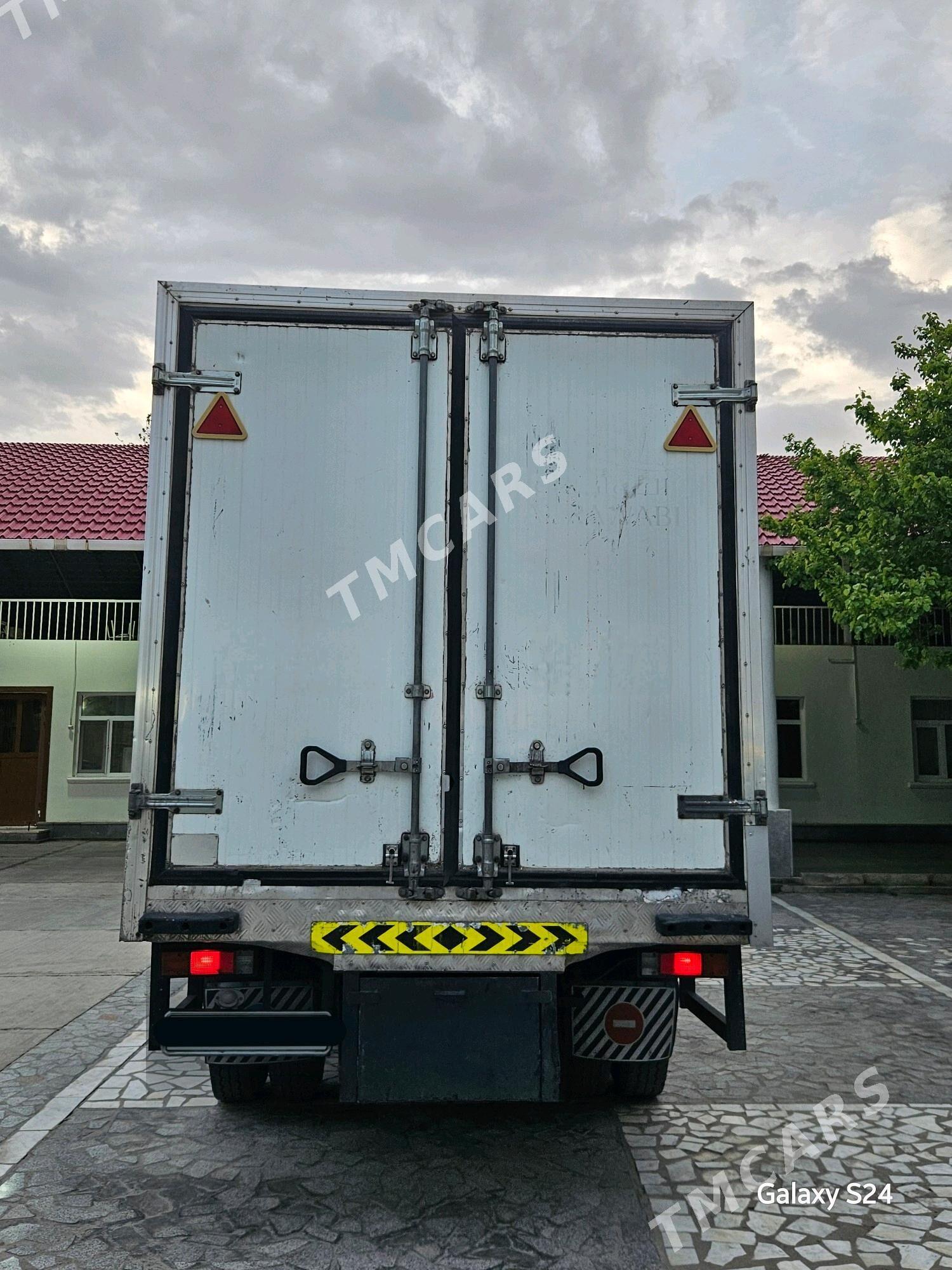 Mitsubishi Canter 2010 - 577 000 TMT - Херрикгала - img 10