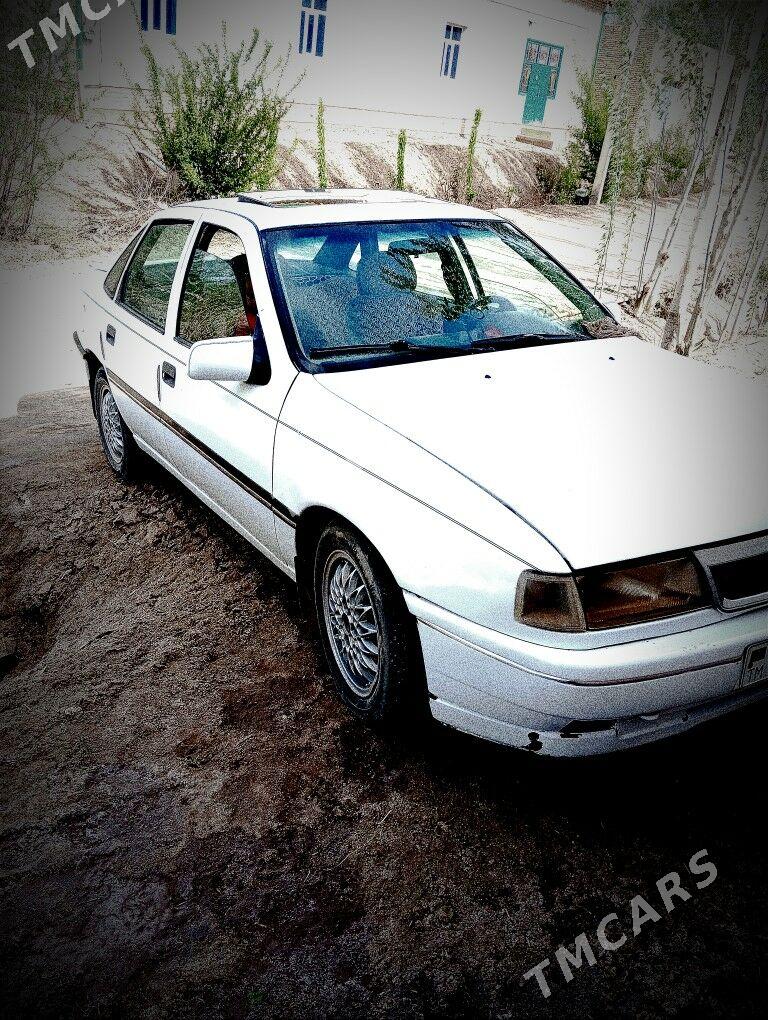 Opel Vectra 1990 - 27 000 TMT - Гурбансолтан Едже - img 3