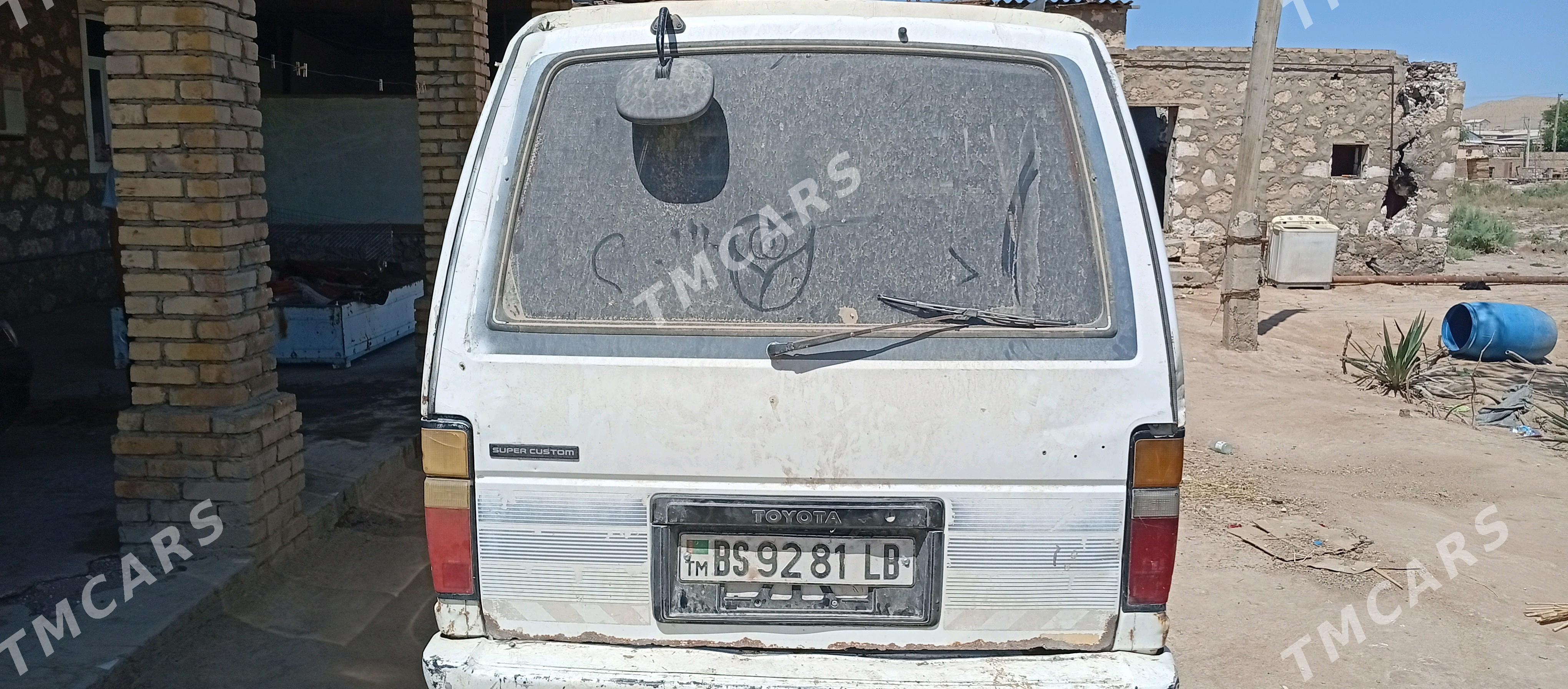 Toyota Hiace 1989 - 30 000 TMT - Керки - img 2