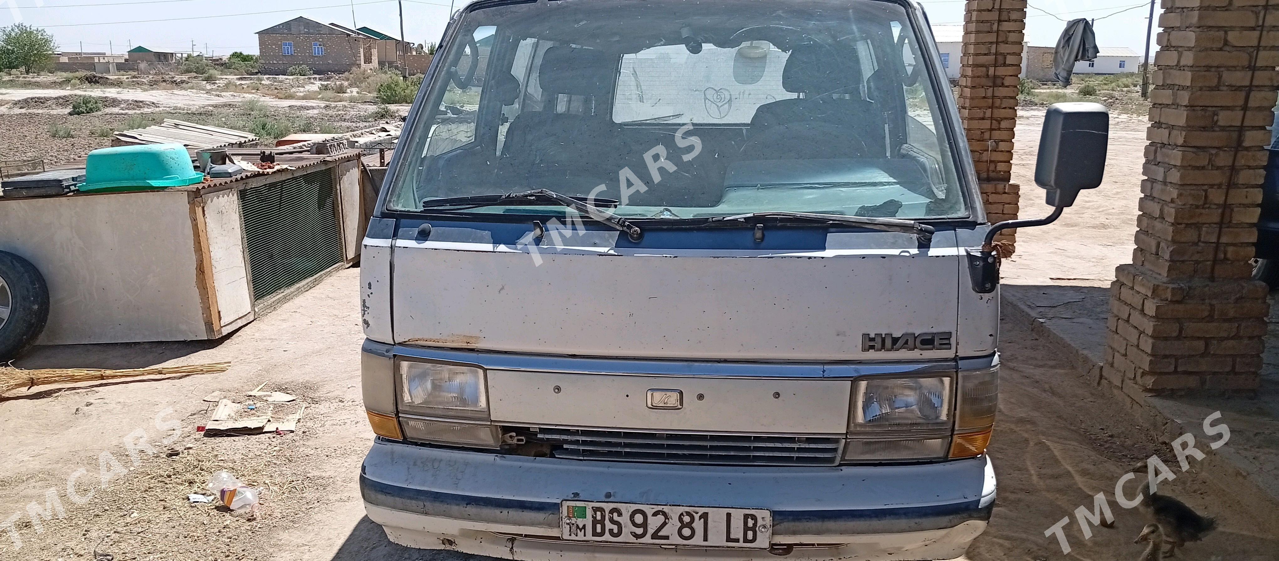Toyota Hiace 1989 - 30 000 TMT - Керки - img 3