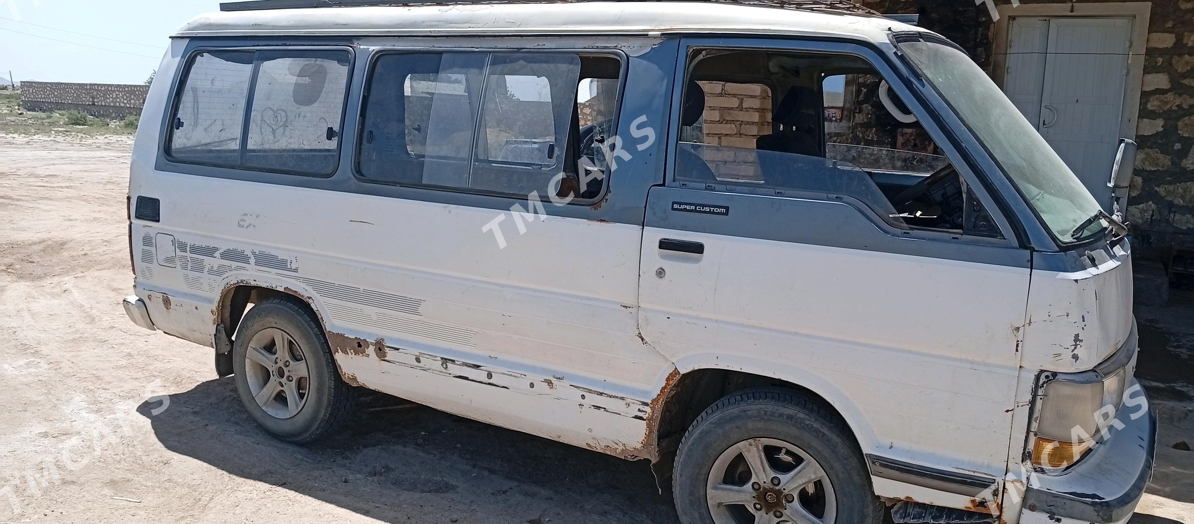 Toyota Hiace 1989 - 30 000 TMT - Керки - img 4