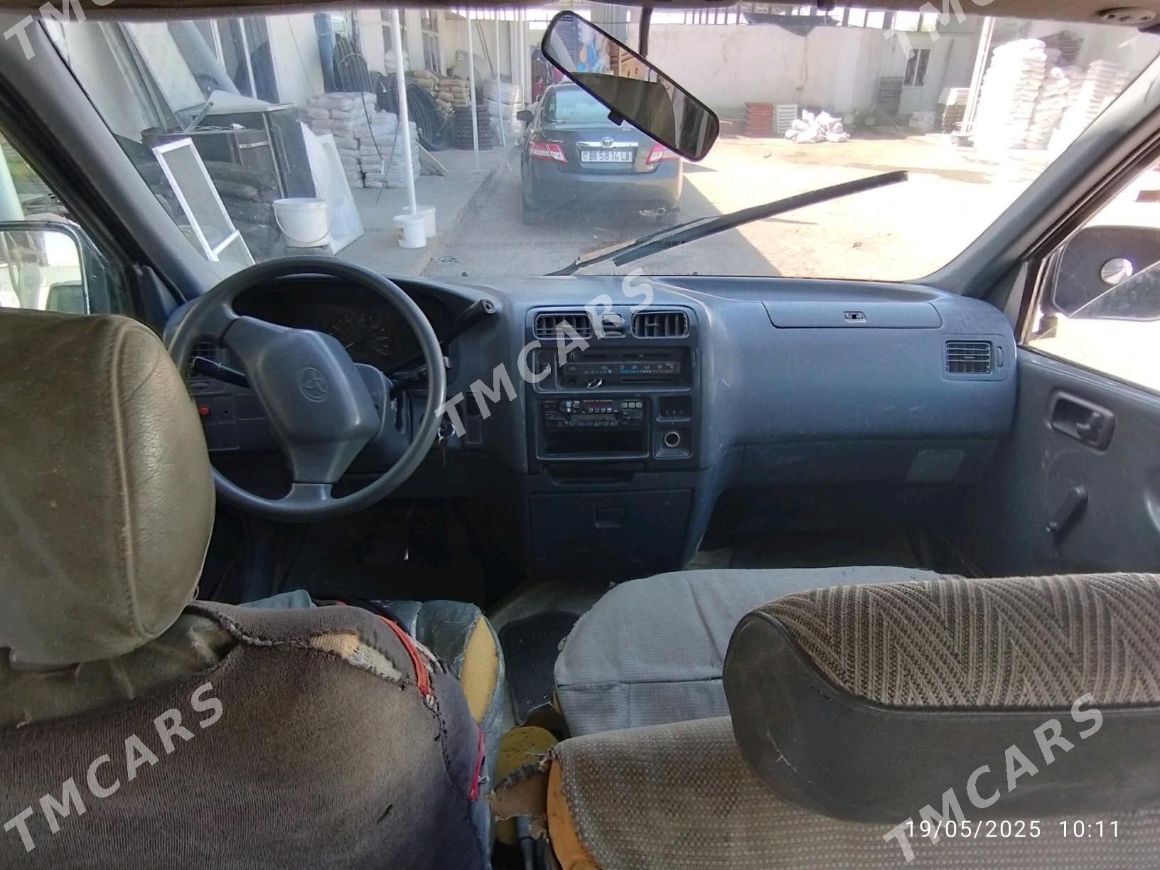 Toyota Hiace 1998 - 50 000 TMT - Туркменабат - img 4