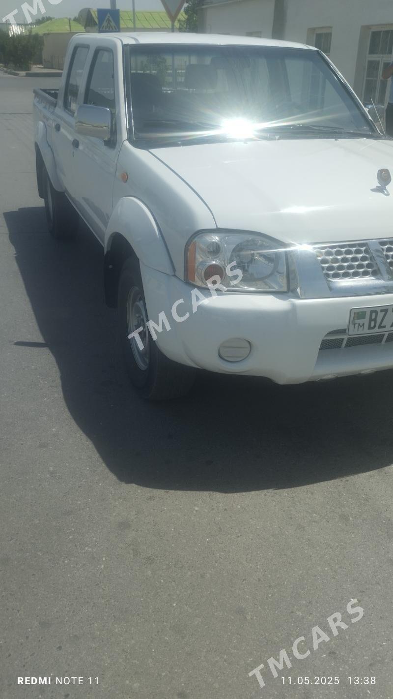 Nissan Navara 2014 - 180 000 TMT - Aşgabat - img 5