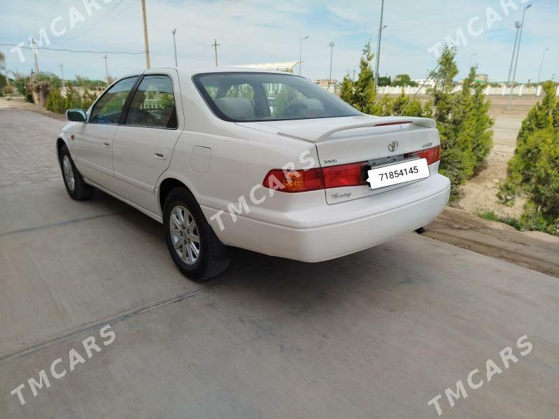 Toyota Camry 2001 - 150 000 TMT - етр. Туркменбаши - img 4