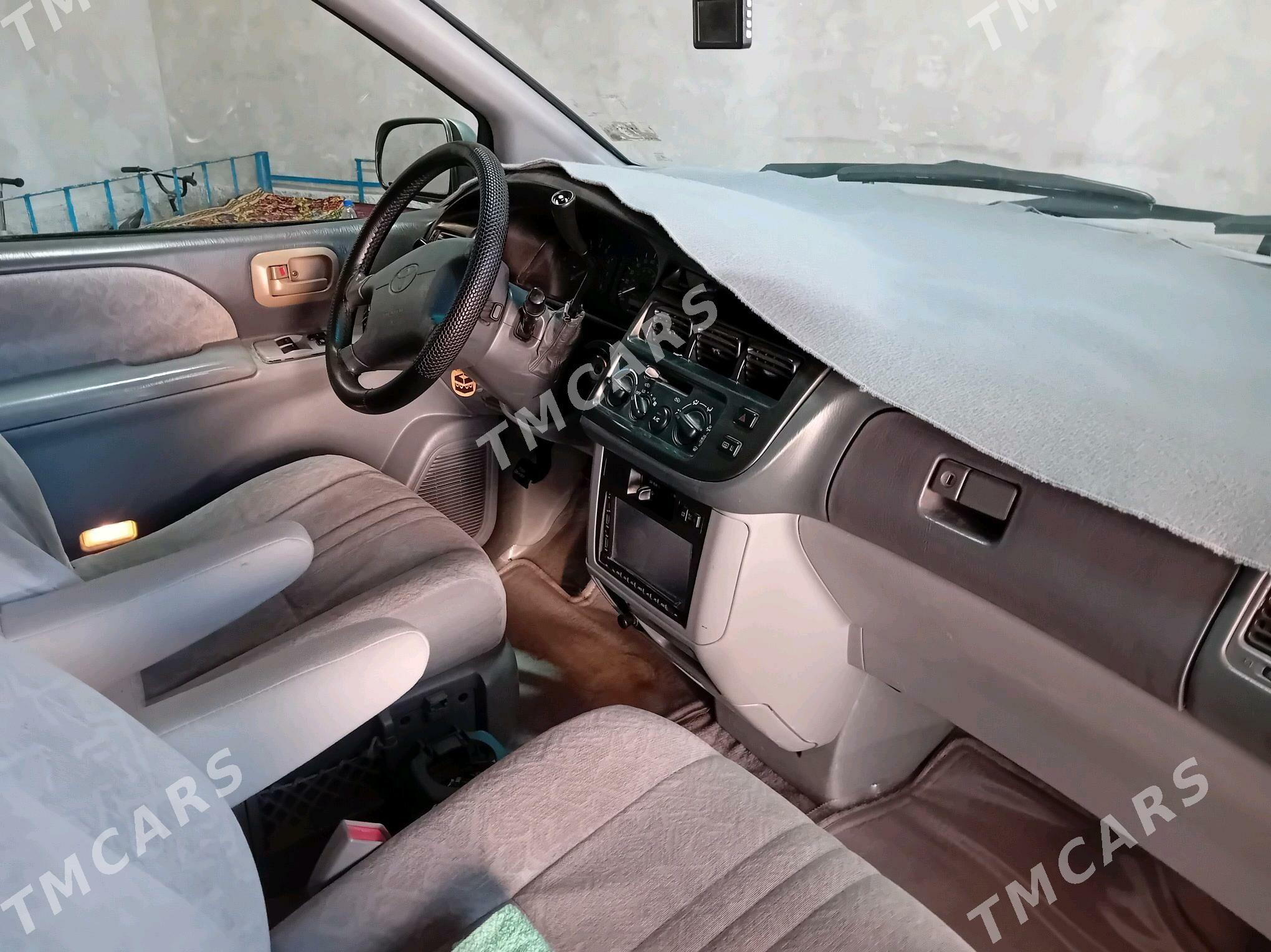 Toyota Sienna 2000 - 163 000 TMT - Türkmenabat - img 7