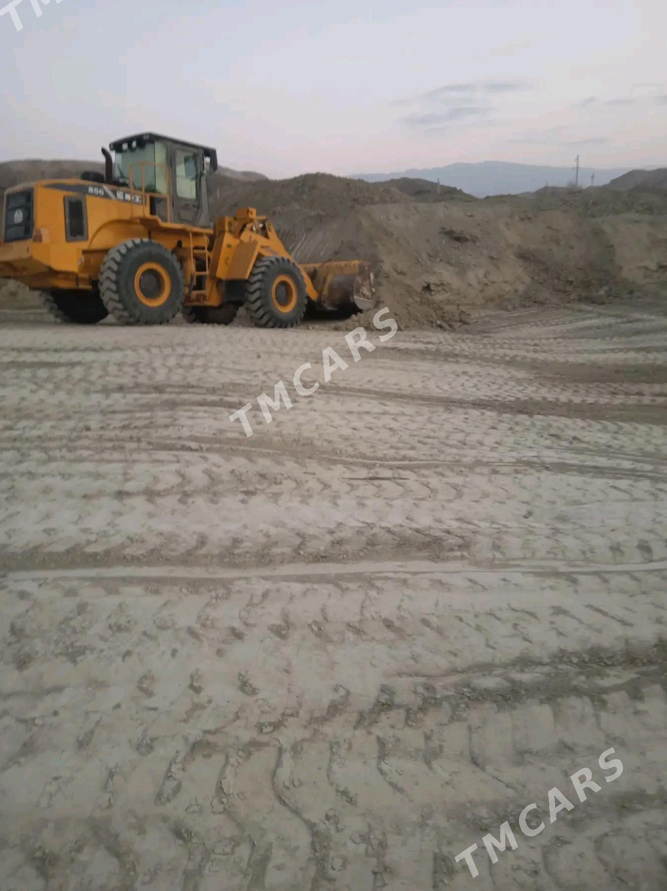 LiuGong CLG 856H 2022 - 700 000 TMT - Gypjak - img 5