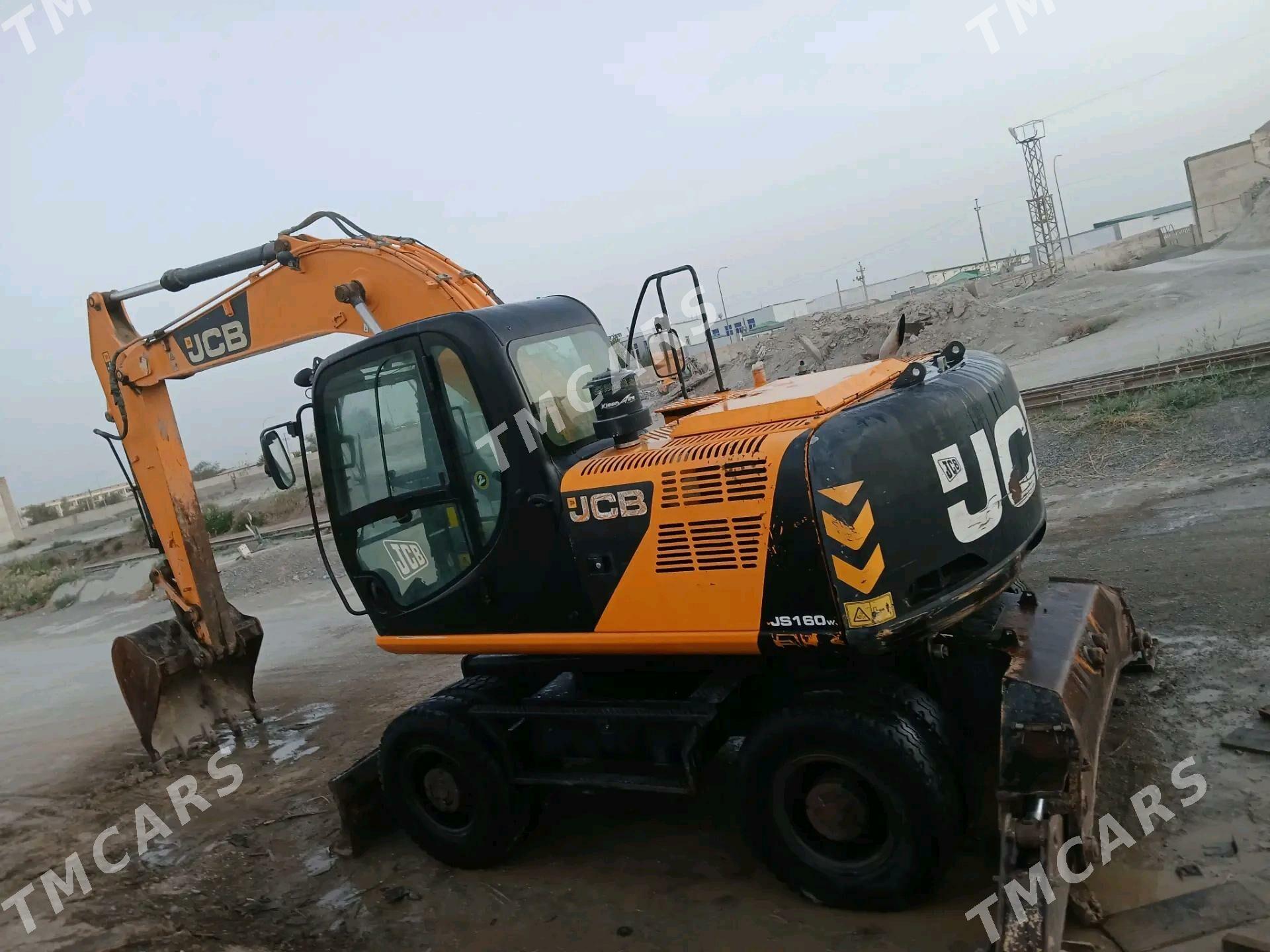 JCB 5CX Wastemaster 2013 - 1 100 000 TMT - Дашогуз - img 4