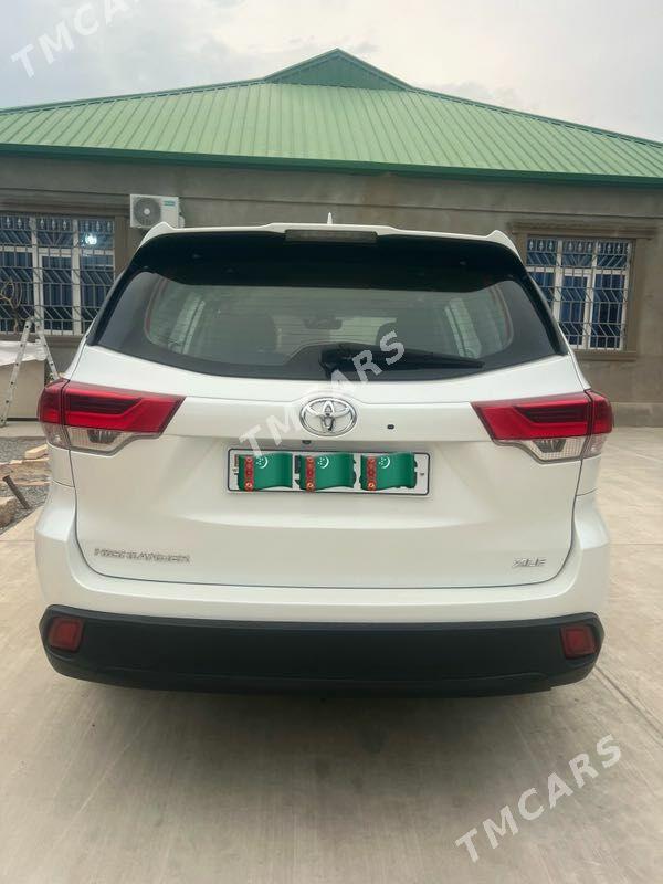 Toyota Highlander 2017 - 500 000 TMT - Aşgabat - img 4