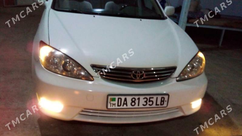Toyota Camry 2005 - 160 000 TMT - Halaç - img 5