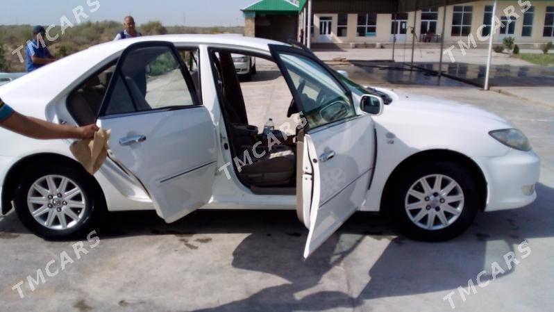 Toyota Camry 2005 - 160 000 TMT - Halaç - img 3