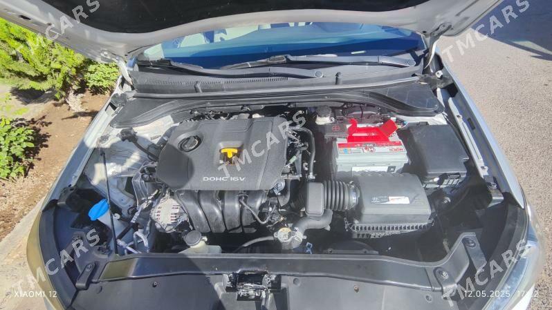 Hyundai Elantra 2017 - 170 000 TMT - Дашогуз - img 4