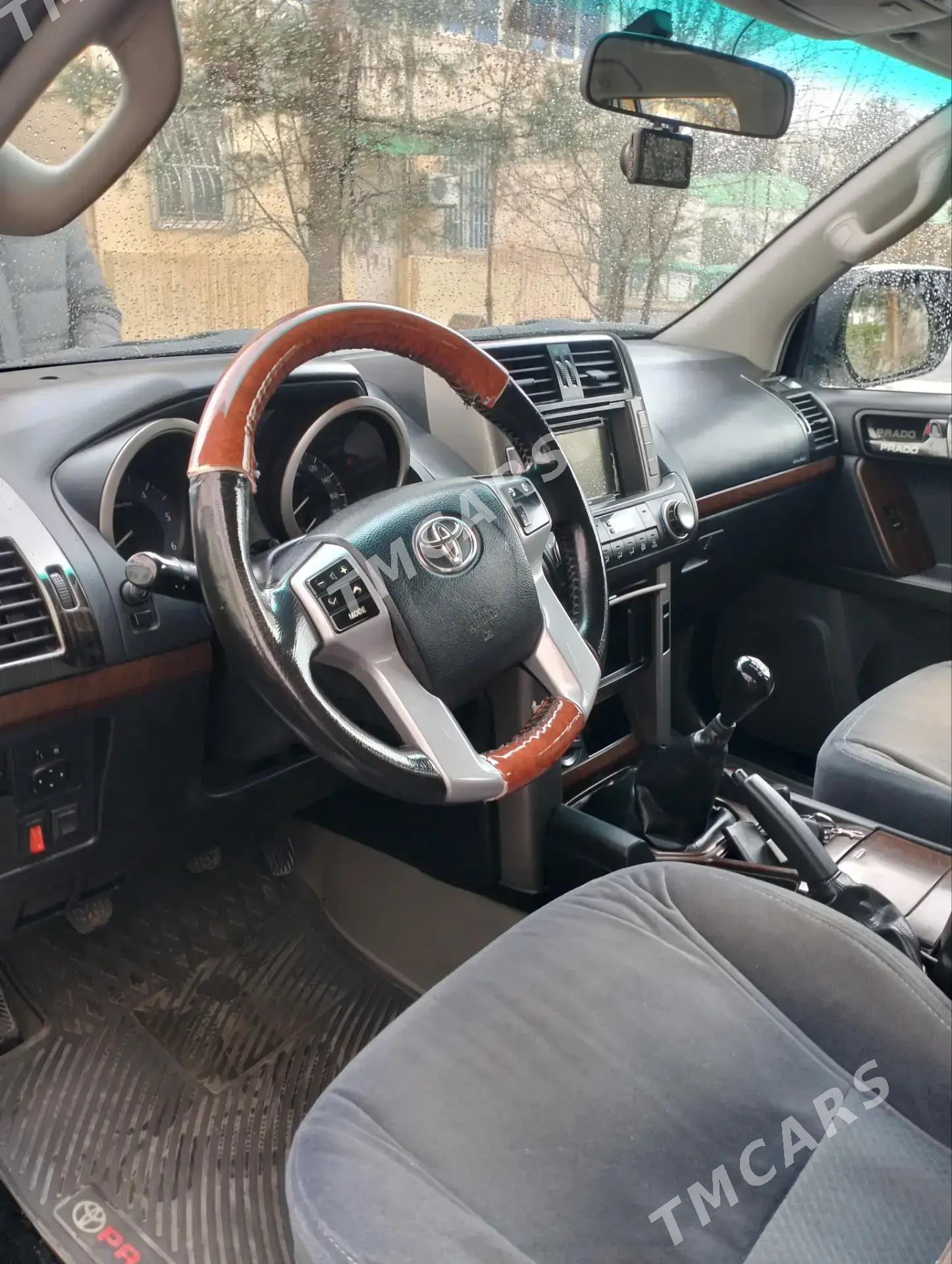 Toyota Land Cruiser Prado 2011 - 450 000 TMT - Дашогуз - img 4