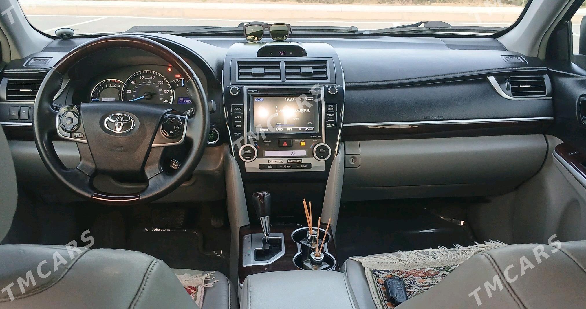 Toyota Camry 2013 - 220 000 TMT - 1 мкр - img 5
