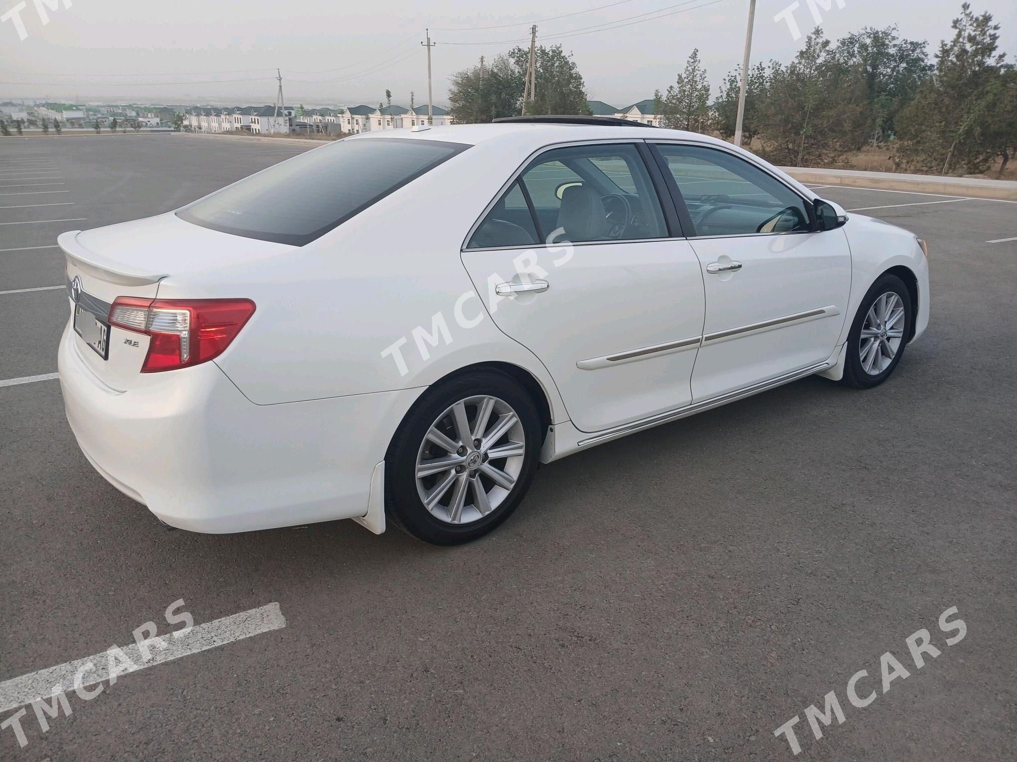 Toyota Camry 2013 - 220 000 TMT - 1 мкр - img 6
