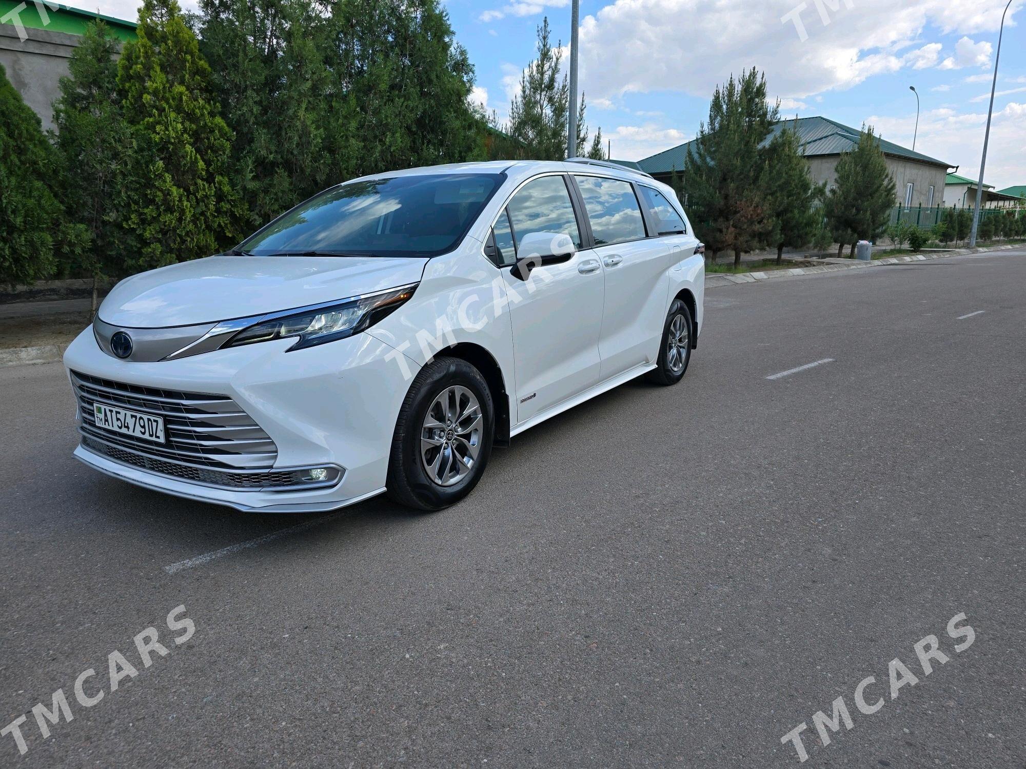 Toyota Sienna 2022 - 500 000 TMT - Daşoguz - img 2