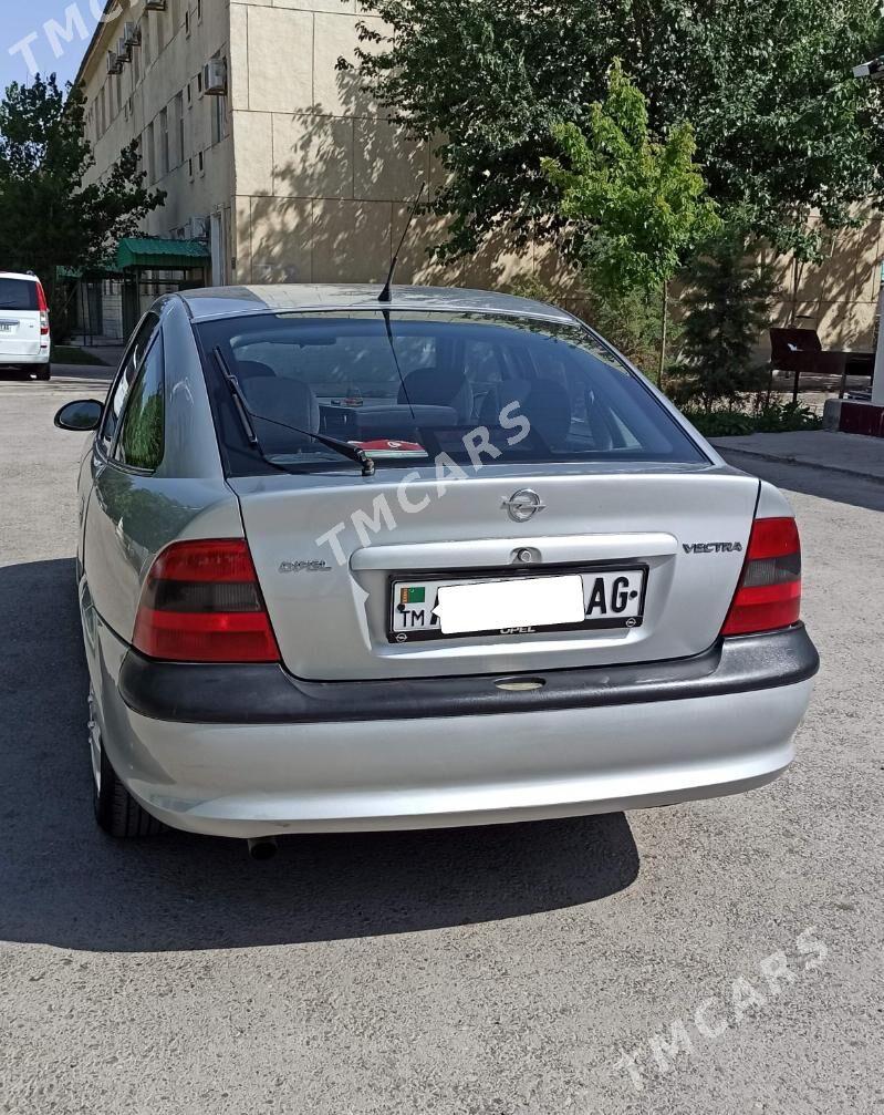 Opel Vectra 1998 - 52 000 TMT - Hitrowka - img 4