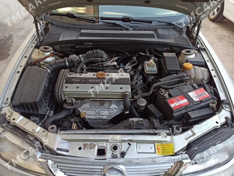Opel Vectra 1998 - 52 000 TMT - Hitrowka - img 5