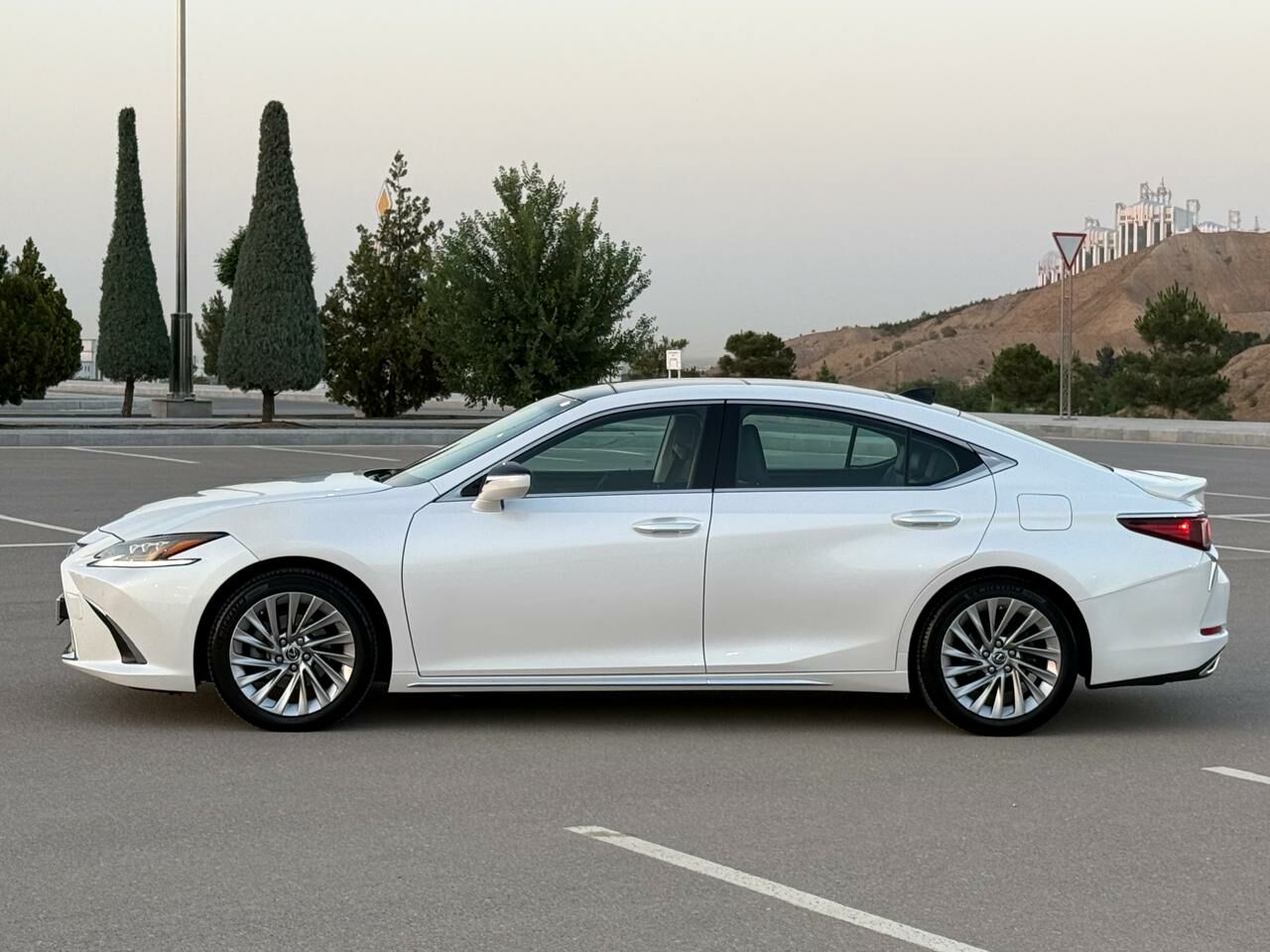Lexus ES 350 2019 - 650 000 TMT - Ашхабад - img 5
