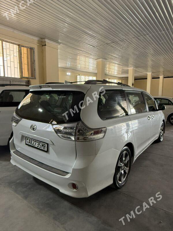 Toyota Sienna 2019 - 433 000 TMT - Мары - img 7