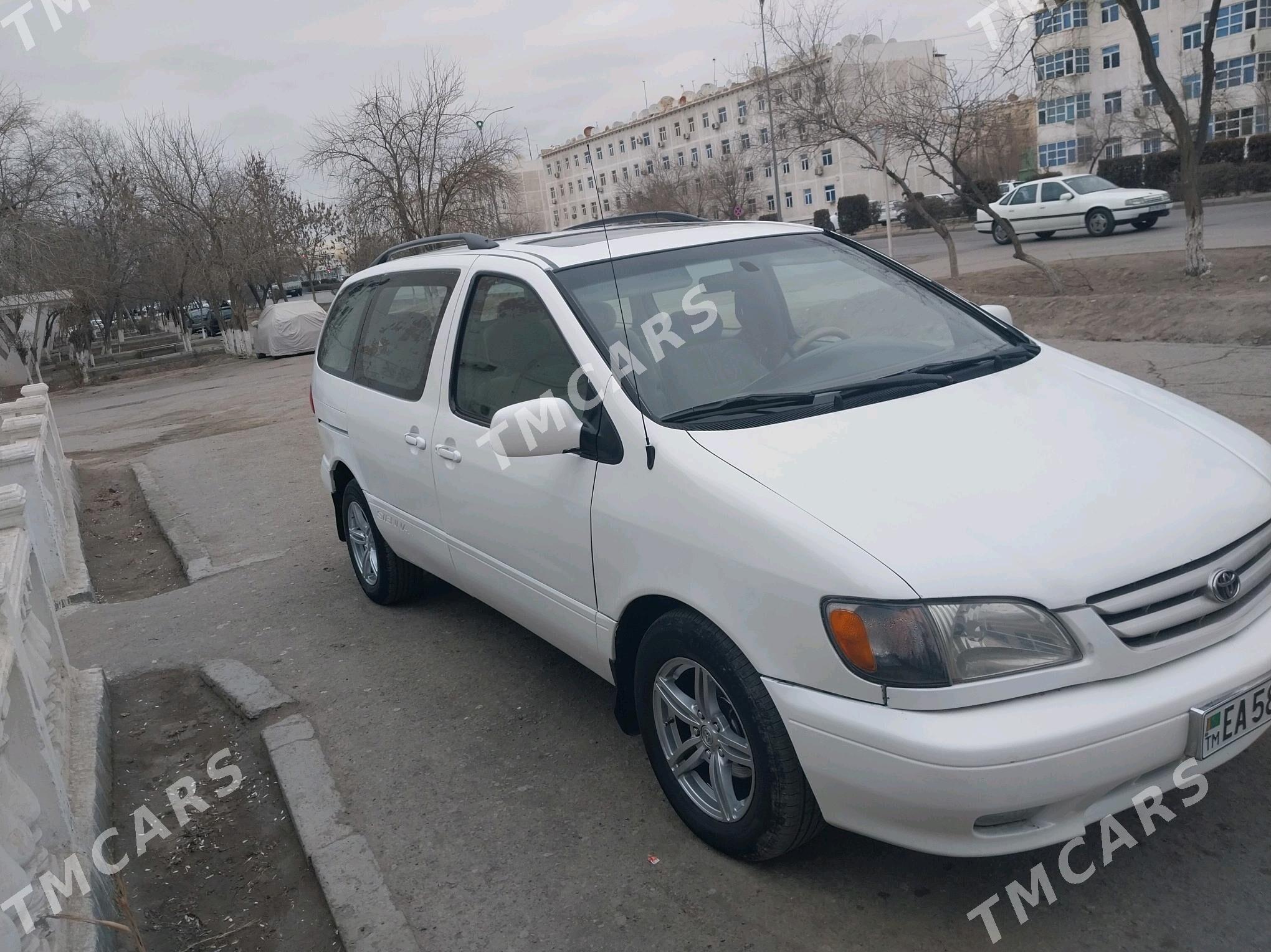 Toyota Sienna 2000 - 130 000 TMT - Daşoguz - img 2