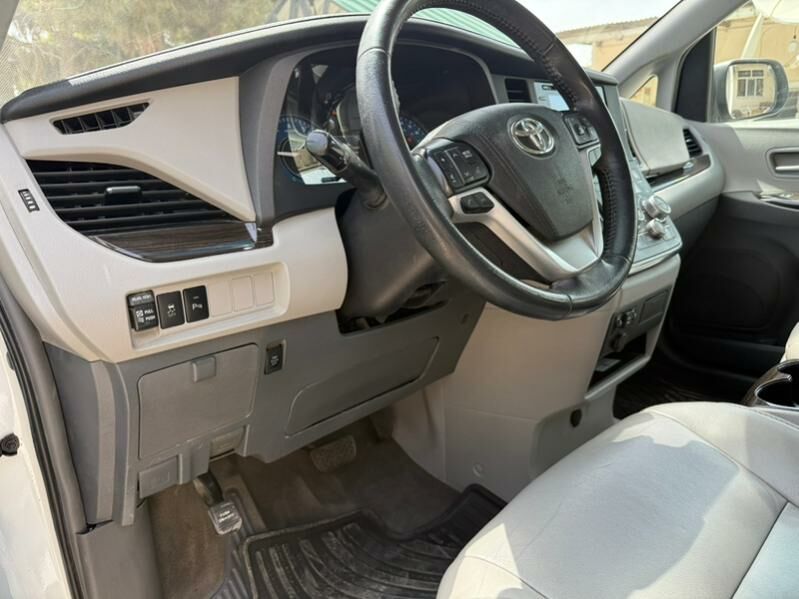 Toyota Sienna 2020 - 379 000 TMT - Ашхабад - img 5