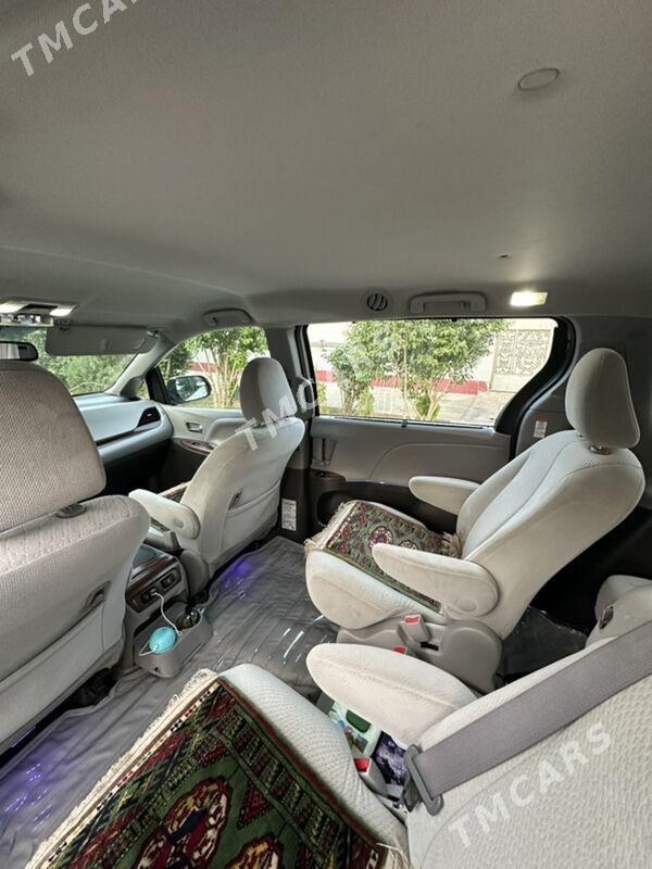 Toyota Sienna 2020 - 377 000 TMT - Ашхабад - img 2