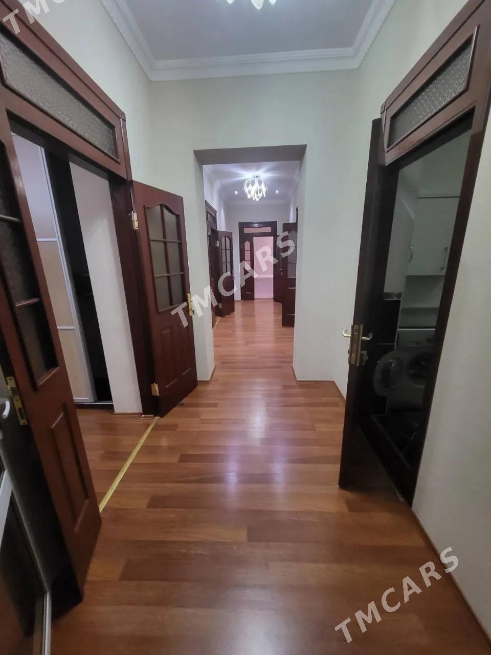 Ak-Altyn 4 sotki 150m² - Ашхабад - img 3