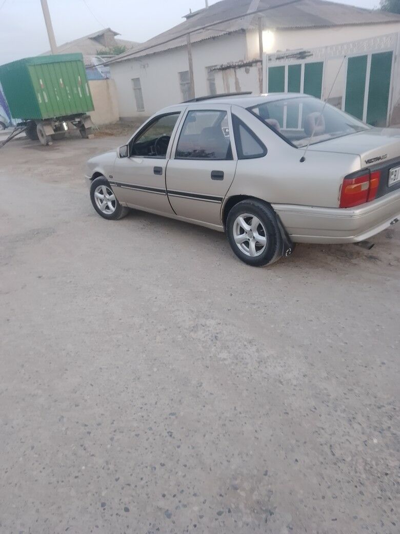 Opel Vectra 1993 - 36 000 TMT - Kaka - img 9