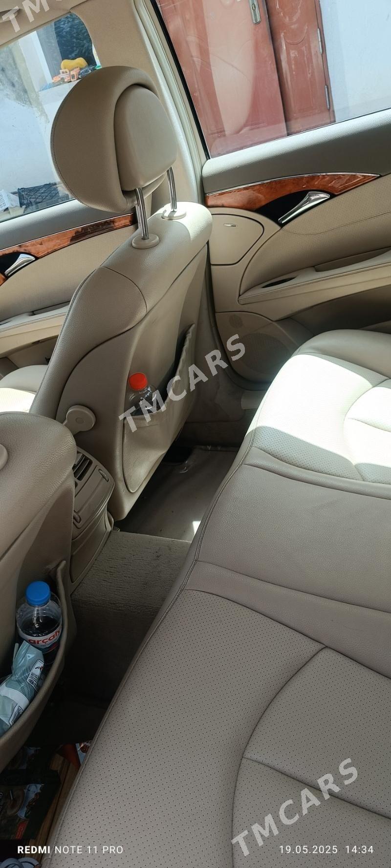 Mercedes-Benz E350 2006 - 145 000 TMT - Büzmeýin - img 5
