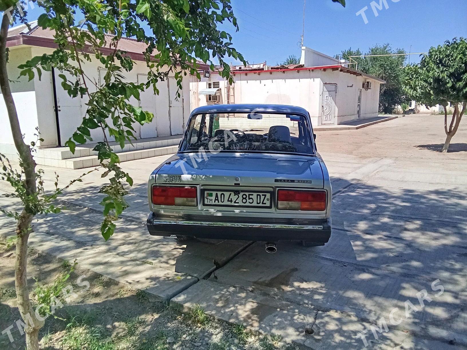 Lada 2107 2011 - 70 000 TMT - Гурбансолтан Едже - img 4