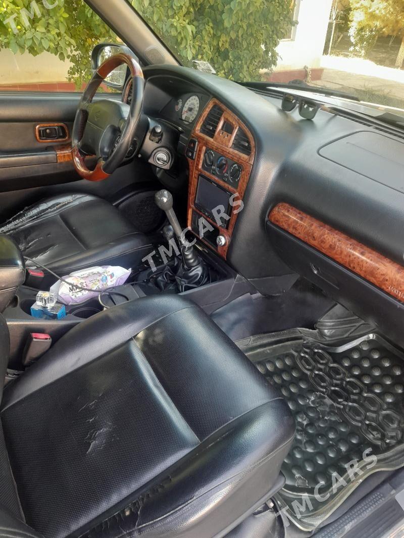 Nissan Pathfinder 2001 - 120 000 TMT - Сакар - img 5